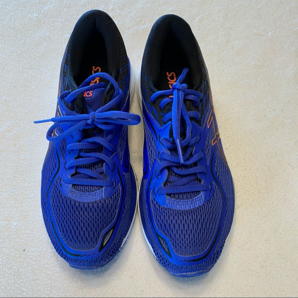 Oasis Sneakers - Picture 2 of 9